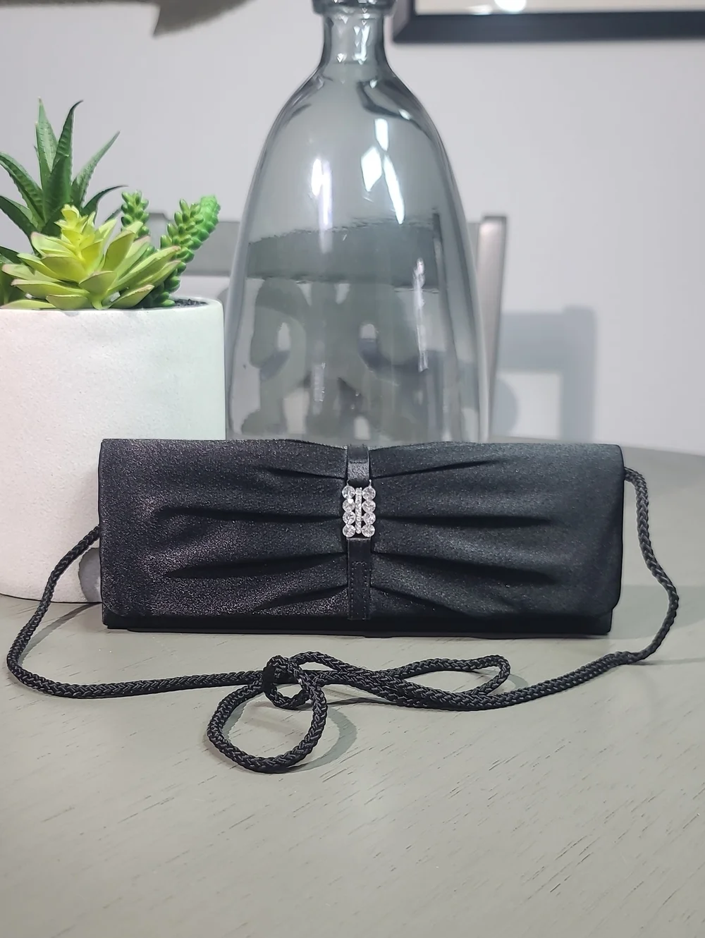 Elegant Black Stain Evening Clutch with Rhinestone Accent